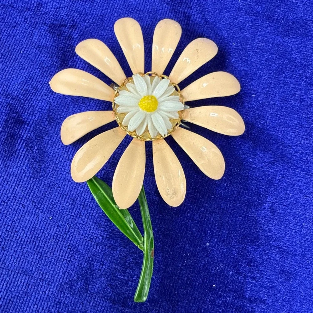 Vintage Enamel Flower Brooch Unique